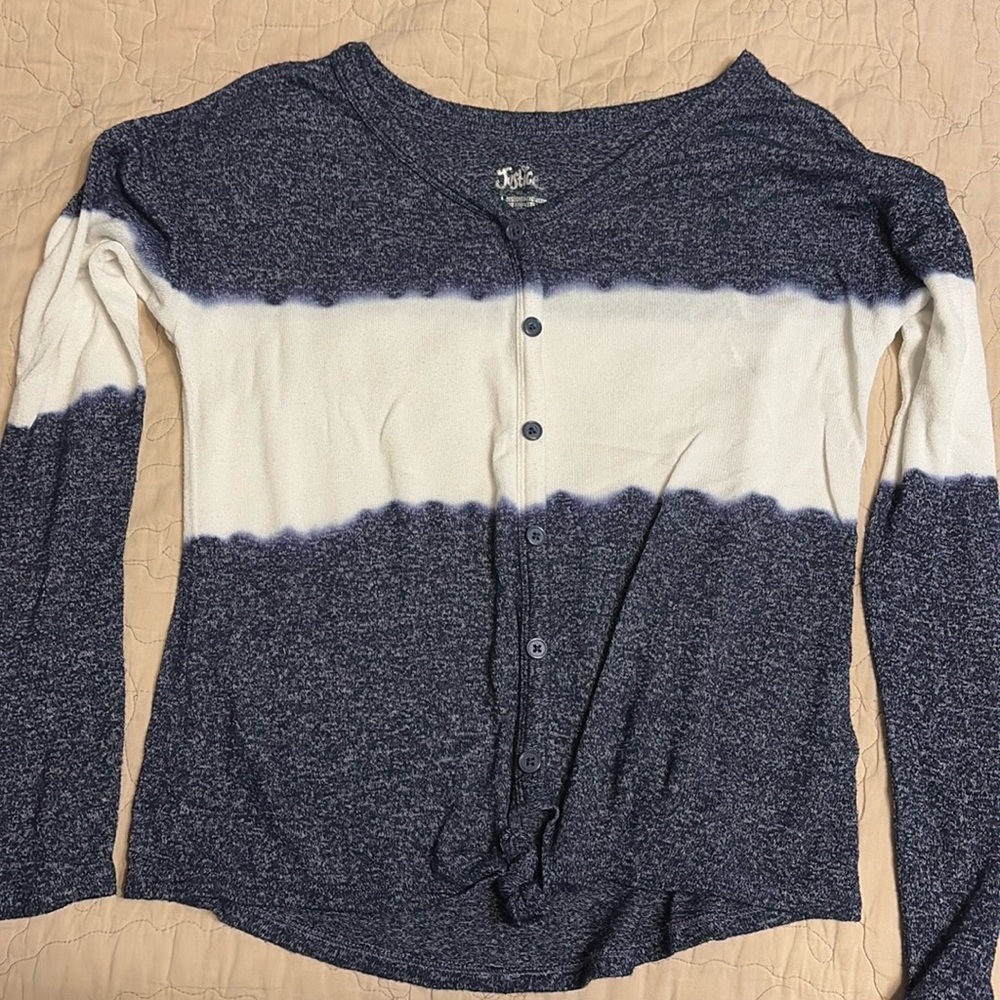 Sweater 10